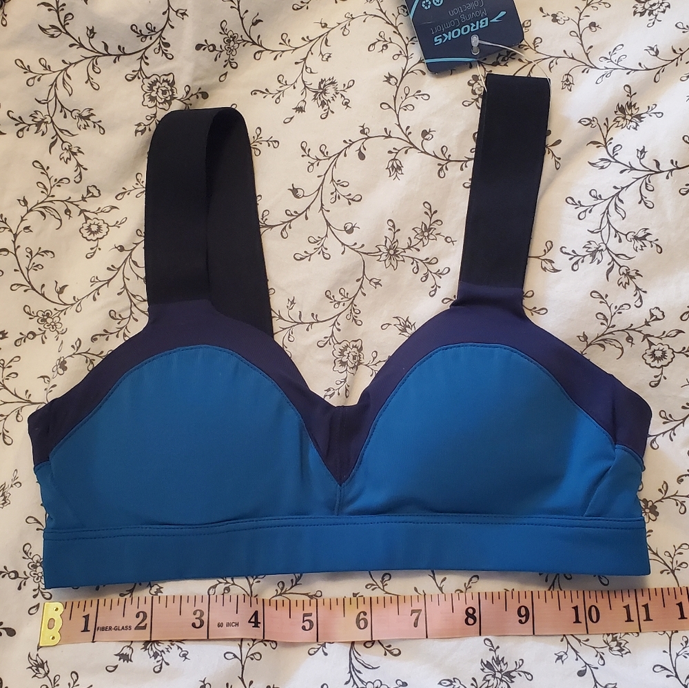 Brooks Moving Comfort Collection Hot Shot sports bra xs Navy NWT